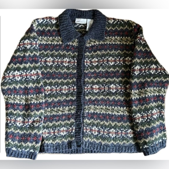 Croft & Barrow button down sweater. Excellent condition. Women’s size Large - Picture 1 of 5